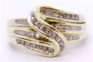入荷中 Channel Gold Yellow Solid 10K Set Diamond Baguette & Round ダイヤモンド